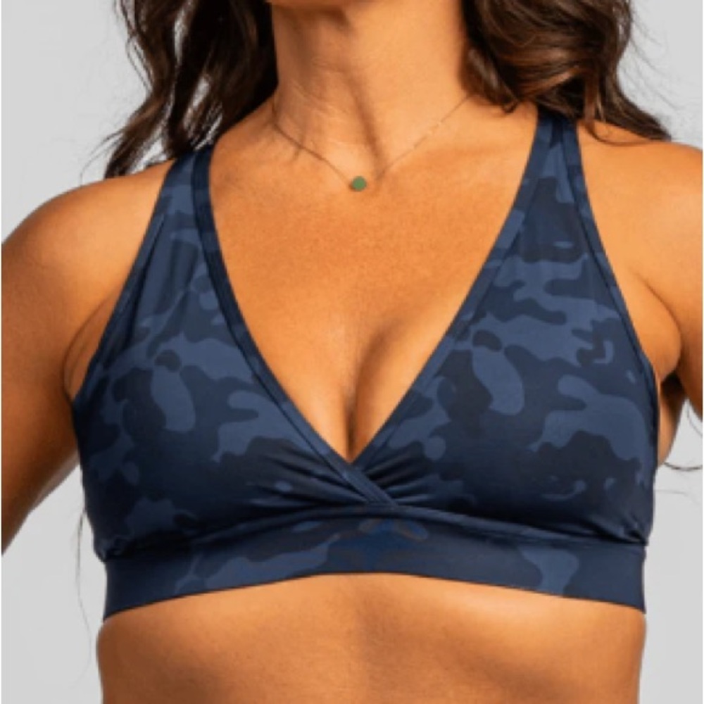 FAV BRA IN LOOKER (NAVY CAMO)